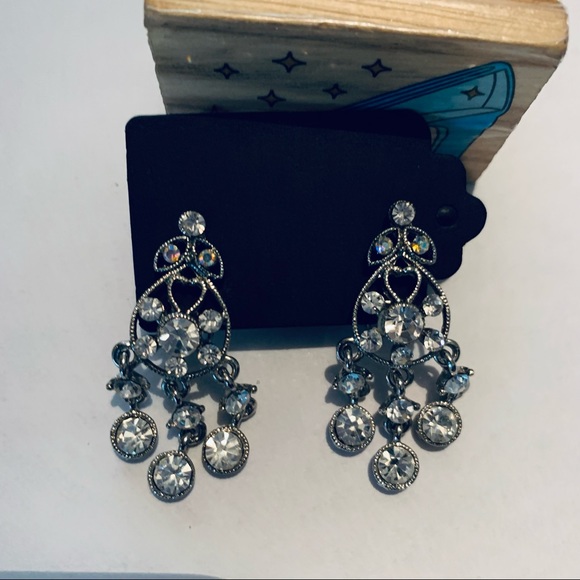 Vintage Sparkly Statement Silver Drop Earrings - Picture 11 of 11